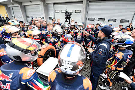 Dani Ribalta speaks to riders from the 2017 Red Bull MotoGP Rookies Cup intake.