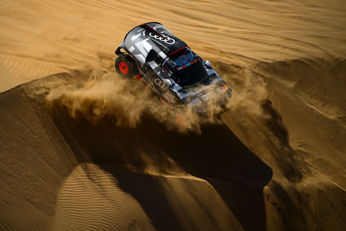stephane-peterhansel-audi-rs-etron-dakar-rally
