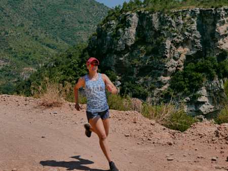 Sandra Corcuera. Retrorunning en la montaña, ¿por qué no?