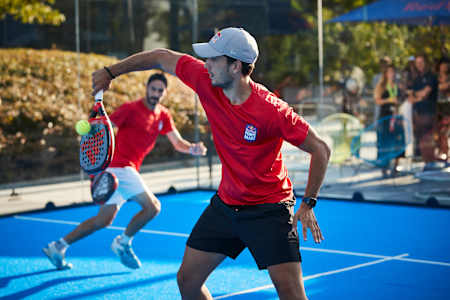 Ale Galán gioca a Padel a Madrid