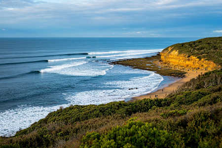 Le Rip Curl Pro Bells Beach est la plus ancienne compétition de surf au monde et déroule dans la petite ville australienne de Torquay chaque année à la période de Pâques depuis.