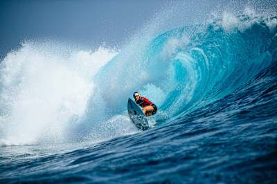 Molly Picklum surfing at the 2024 Fiji Pro