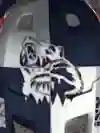頭頂部のクマはベルクロスのトレードマーク