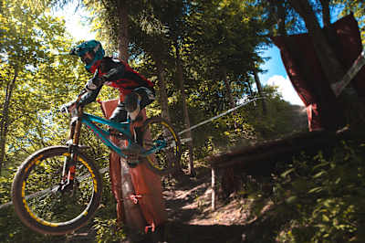 La Copa del Mundo de Descenso MTB 2019 se celebró en Les Gets, Francia, el 13 y 14 de julio.