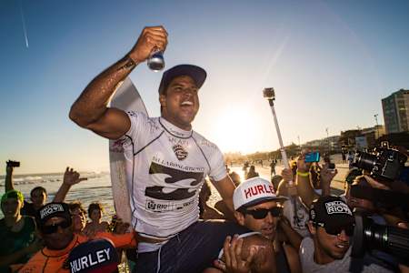 Michel Bourez comes up big in Brazil