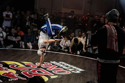 Grazy haciendo un freeze en Red Bull BC One Spain, Madrid