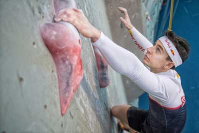 Marcin Dzienski, atleta especialista en escalada rápida, en Tarnow, Polonia, el 6 de febrero de 2018.