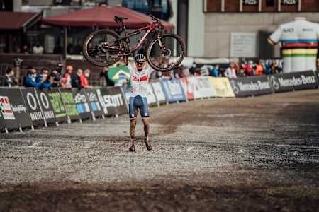Thomas Pidcock performs at UCI XCO World Championships in Leogang, Austria on October 9, 2020.