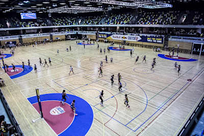 The Goal Keeper (GK) and Goal Shooter (GS) are marked by each other