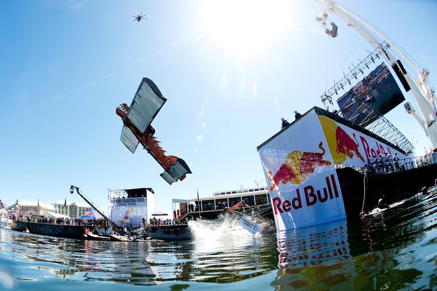 Red Bull Flugtag Das beste Flugevent der Welt