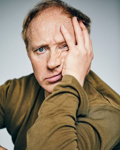 Schauspieler Simon Schwarz: Als Pfarrer in „Totenfrau&amp;quot;