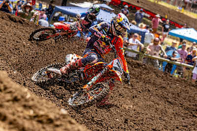 Aaron Plessinger cornering on motocross at AMA Motocross Series at Ironman Raceway