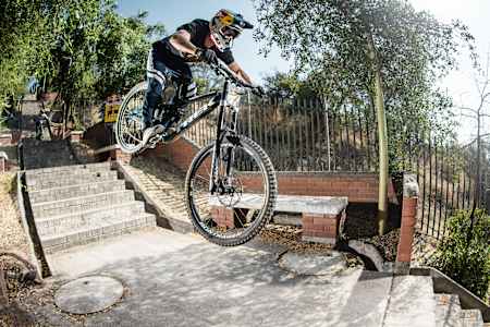 Pedro Burns performs during Red Bull Del Cerro Al Barrio at Rojo Racing Park, Santiago, Chile, on February 21, 2024. 