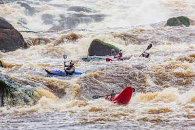 Team SEND negotiate a rapid on the Ivindo in Gabon.