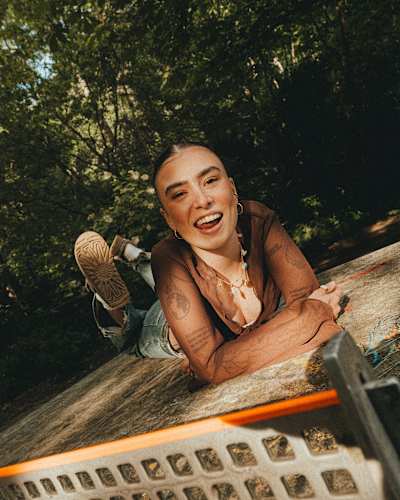 Vicky: Die Berliner Rapperin im Porträt