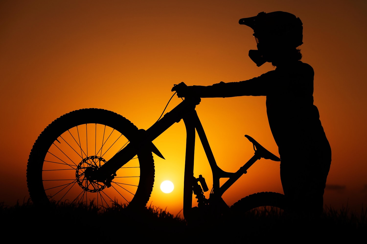 MTB riding at night 7 steps to be better and safer