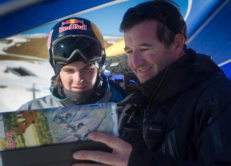 Seppe Smits pule habilidades con un entrenador