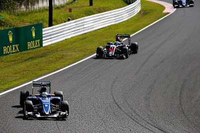 2015年日本GP：Sauberに先行されアロンソの不満が爆発