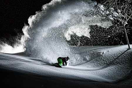 Mark Landvik in azione ad Hakuba, Giappone.