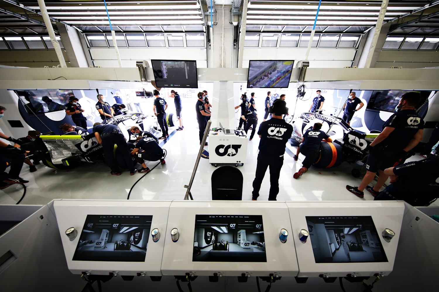 Scuderia Alphatauri Behind The Scenes At F1 S New Team