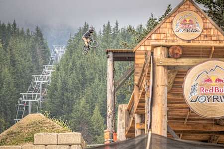 Lucas Huppert se presenta en Red Bull Joyride en Whistler, Canadá, el 17 de agosto de 2019. 