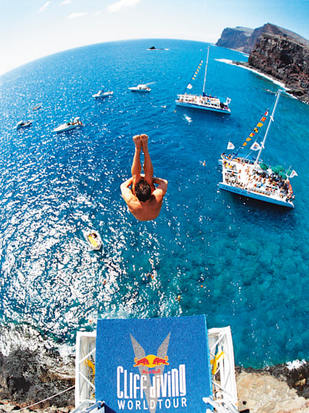 Red Bull Cliff Diving in Lanai, USA in 2002  