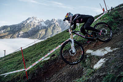 Seagrave entschied sich 2020 für das Canyon Sender CFR.