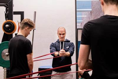 Alan Milway explains how to do a Pallof press