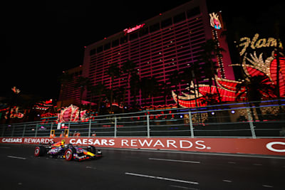 Las Vegas'ta kazanan Max Verstappen oldu