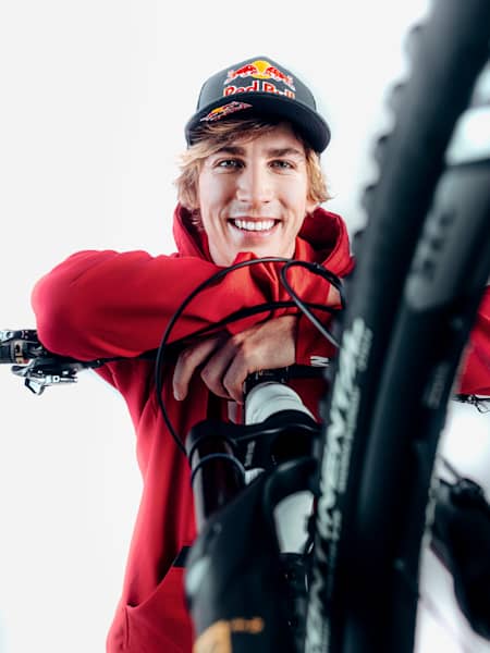 Casquette red bull vtt discount