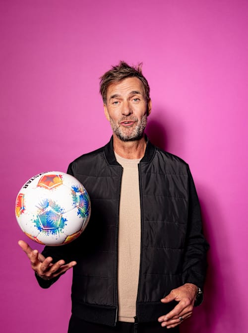 Jürgen Klopp na snímke počas fotenia v Nemecku pri príležitosti jeho novej funkcie.