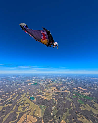 Sebastián Álvarez soaring through the air in his wingsuit