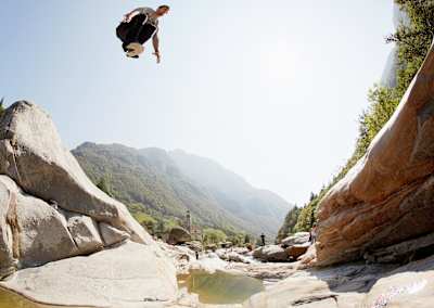 Paolo Tavares performing at the Red Bull Art of Motion in Lavertezzo.