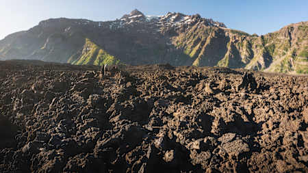 Prechod lávového poľa vulkánu Antuco