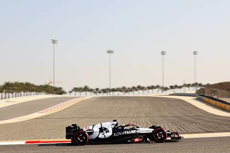 Nyck de Vries on track during final practice before F1 Grand Prix Bahrain