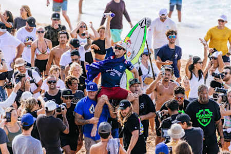 Jack Robinson win the Billabong Pro Pipeline in Hawaii. 