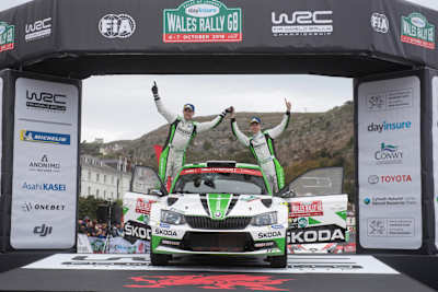 Kalle Rovanperä ja Jonne Halttunen - luokkavoitto Walesin MM-rallissa