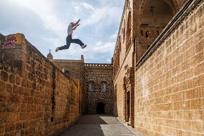 Hazal Nehir of Turkiye parkouring during Roof Rush in Mardin, Turkey on May 10, 2025. 