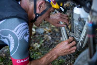 Braden Currie arranja uma corrente partida em Wanaka, Nova Zelândia, a 20 de janeiro de 2018.