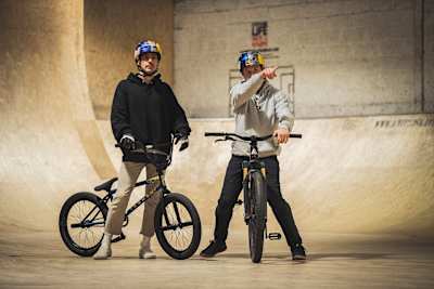 Kriss Kyle and Matt Jones discuss the set up at Unit 23 Bike Park in Glasgow, Scotland.