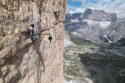 A 360-degree camer mounted on a cliff face for The Soloist VR film.