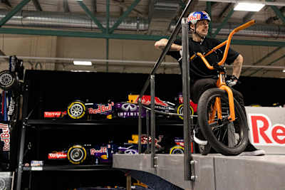 Kriss Kyle chez Red Bull Advanced Technologies 