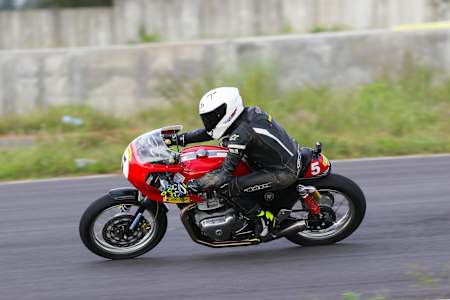 Anfal Akdhar particpates in a bike race.