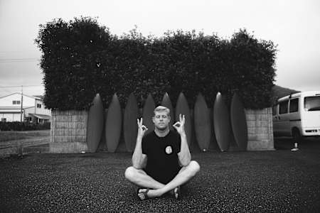 Mick Fanning protagoniza 'Stab in the Dark'