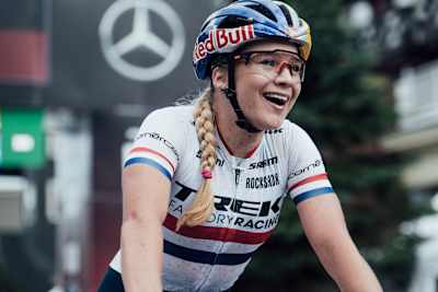 Evie Richards at the start line of the UCI XCO World Cup in Snowshoe in 2019.