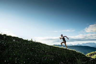Conseil Running 5KM : La course à flanc de colline améliore considérablement vos capacités.
