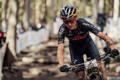Tom Pidcock races at the Nové Město round of the UCI XCO MTB World Cup in May 2021.