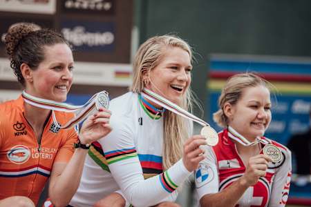 Zmagovalni dres v mavričnih črtah na svetovnem prvenstvu