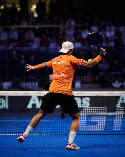 Ale Galán durante los cuartos de final del Premier Padel Gijón P2, en España, en marzo de 2026.