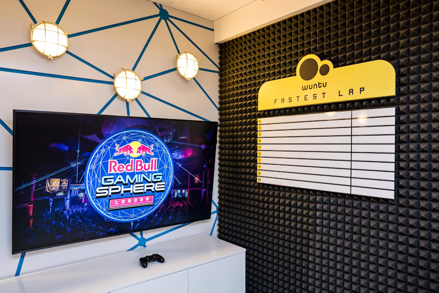 打卡英国最大电竞游戏馆red bull gaming sphere